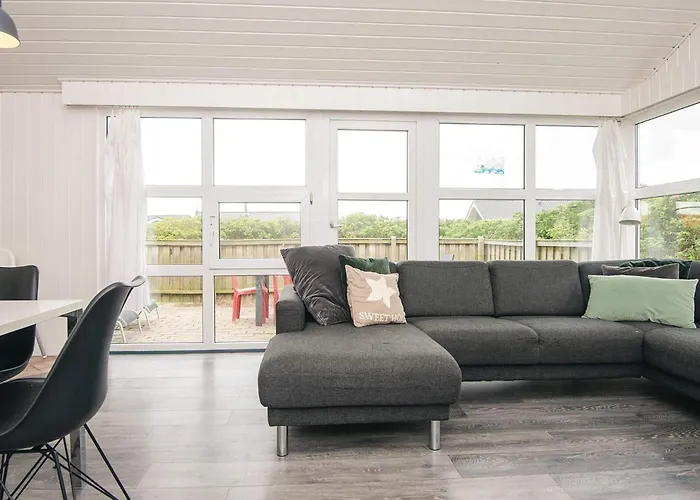 Bright Summerhouse Near Sea - By Traum Holiday home *