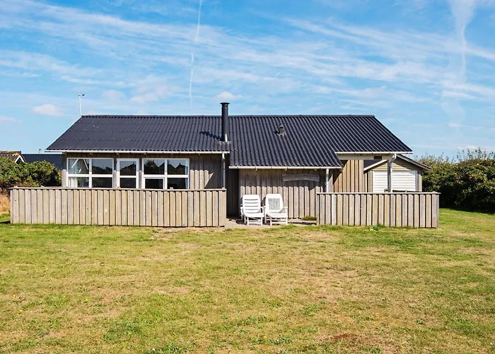 Bright Summerhouse Near Sea - By Traum Holiday home *